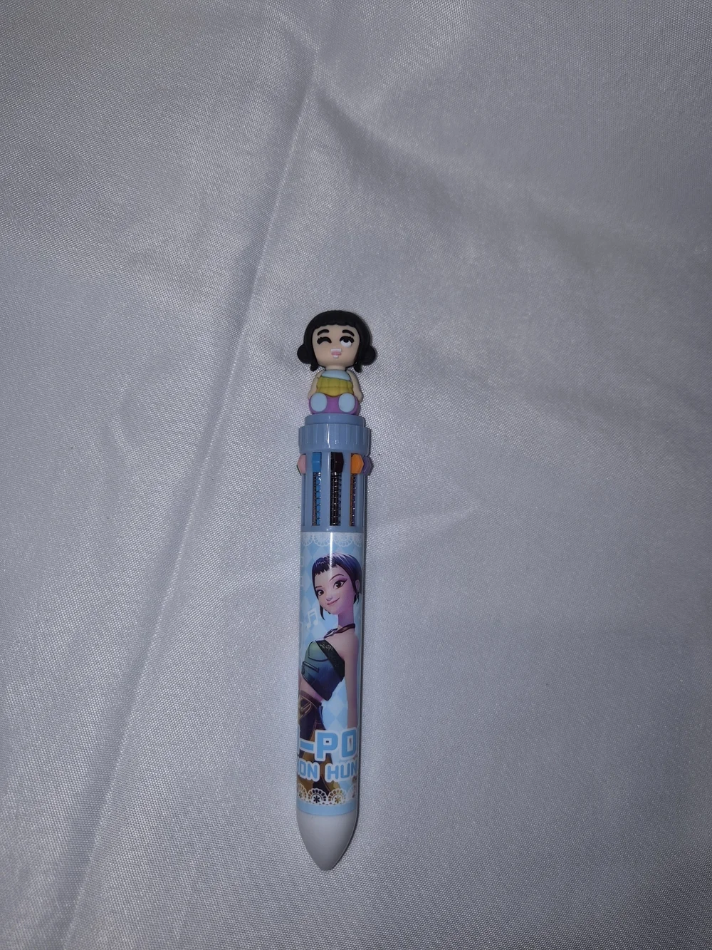 K-Pop Demon Hunters branded 10-color retractable ballpoint pen